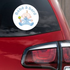 Sticker Bébé à bord garçon hochet